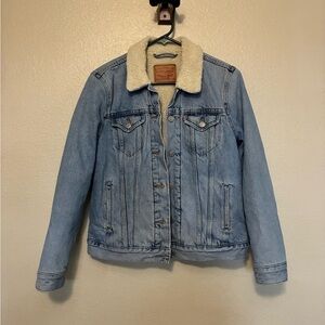 Levi's Light Wash Denim Jacket with Cream Sherpa Collar